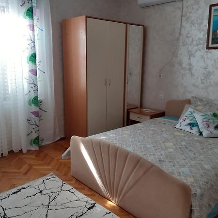 Guest House Cvoro Херцег-Нови Номер фото